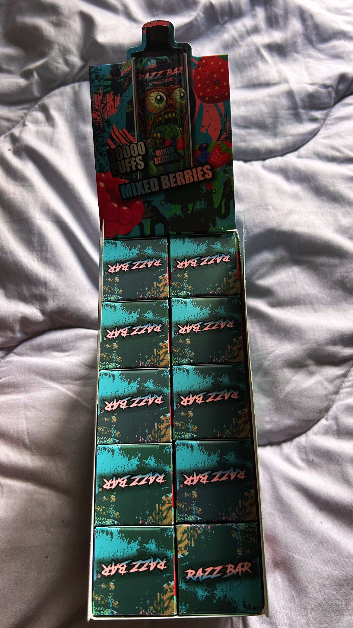 RAZZ BAR 30k - Mix Berries - Sigaretta elettronica usa e getta