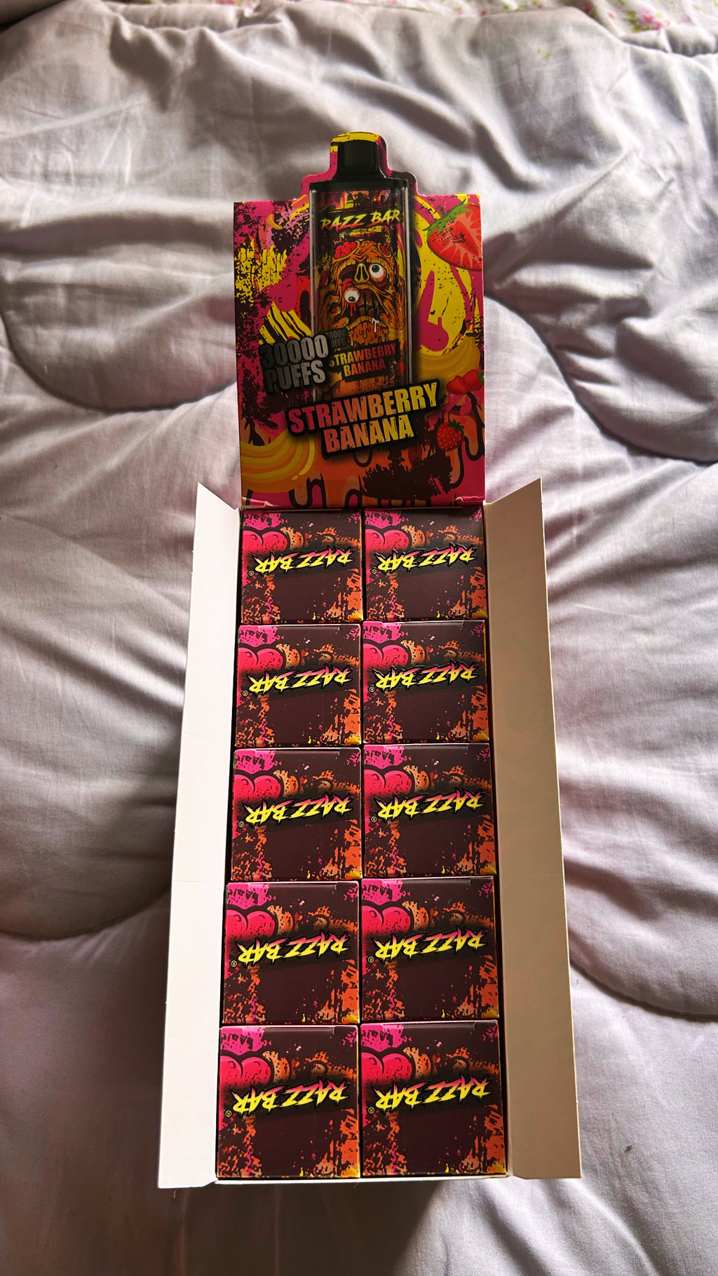 RAZZ BAR 30k - Strawberry Banana - Sigaretta elettronica usa e getta