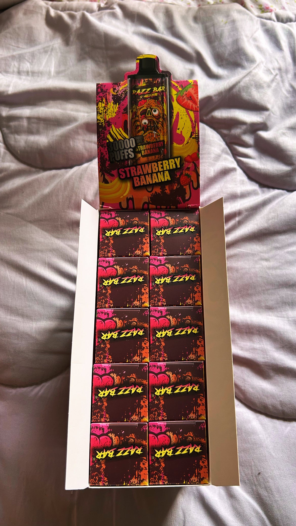 RAZZ BAR 30k - Strawberry Banana - Sigaretta elettronica usa e getta